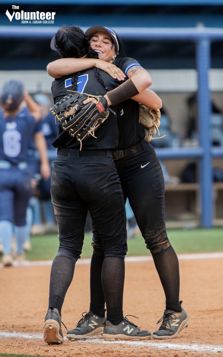 Lady Vols Bring the Broom: Sweep Kaskaskia in Region 24 Opener