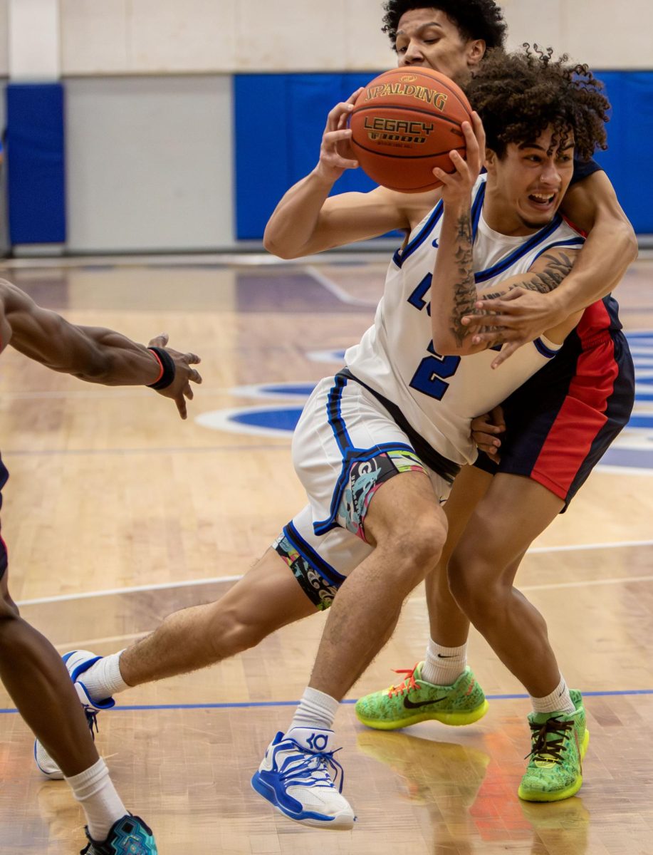 112525_MENS_BBALL_VOL_AF_1 1