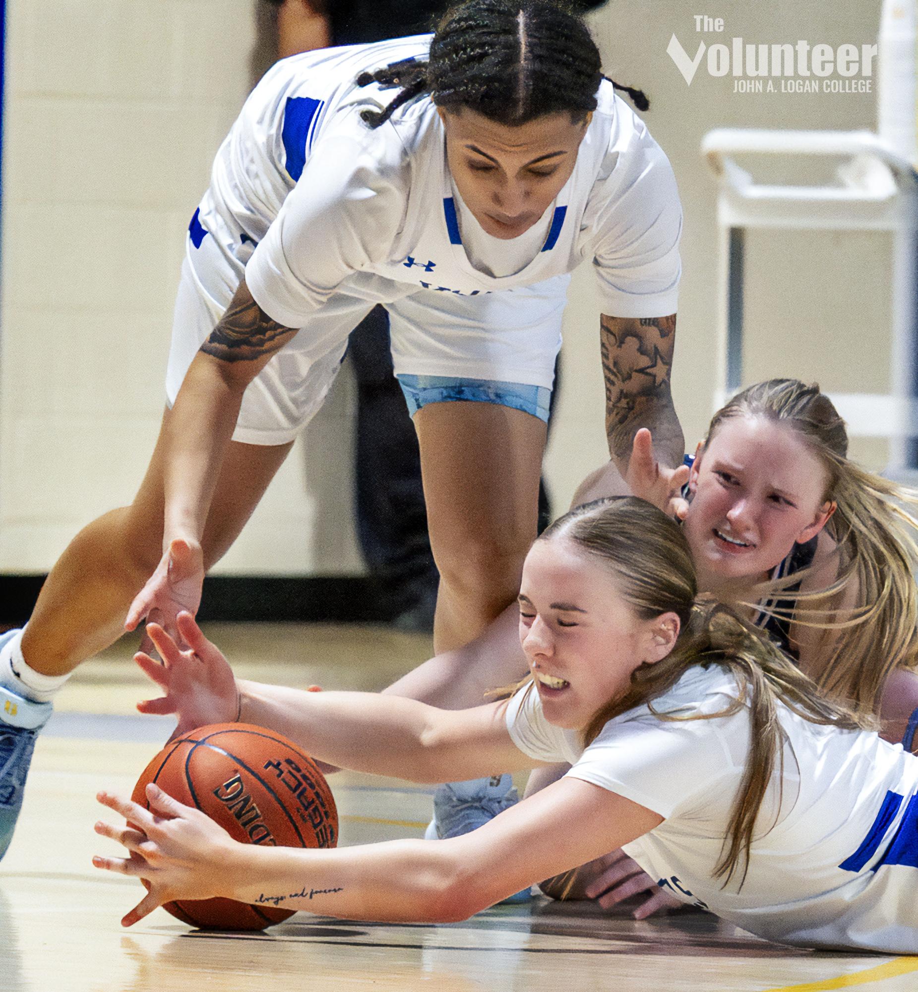 John A. Logan College’s Gracyn Morris dives for a loose ball while trying to recover a jump ball against Olney Central College at Southeastern Illinois College Feb. 18, 2026. The Lady Vols fell 61-49. 