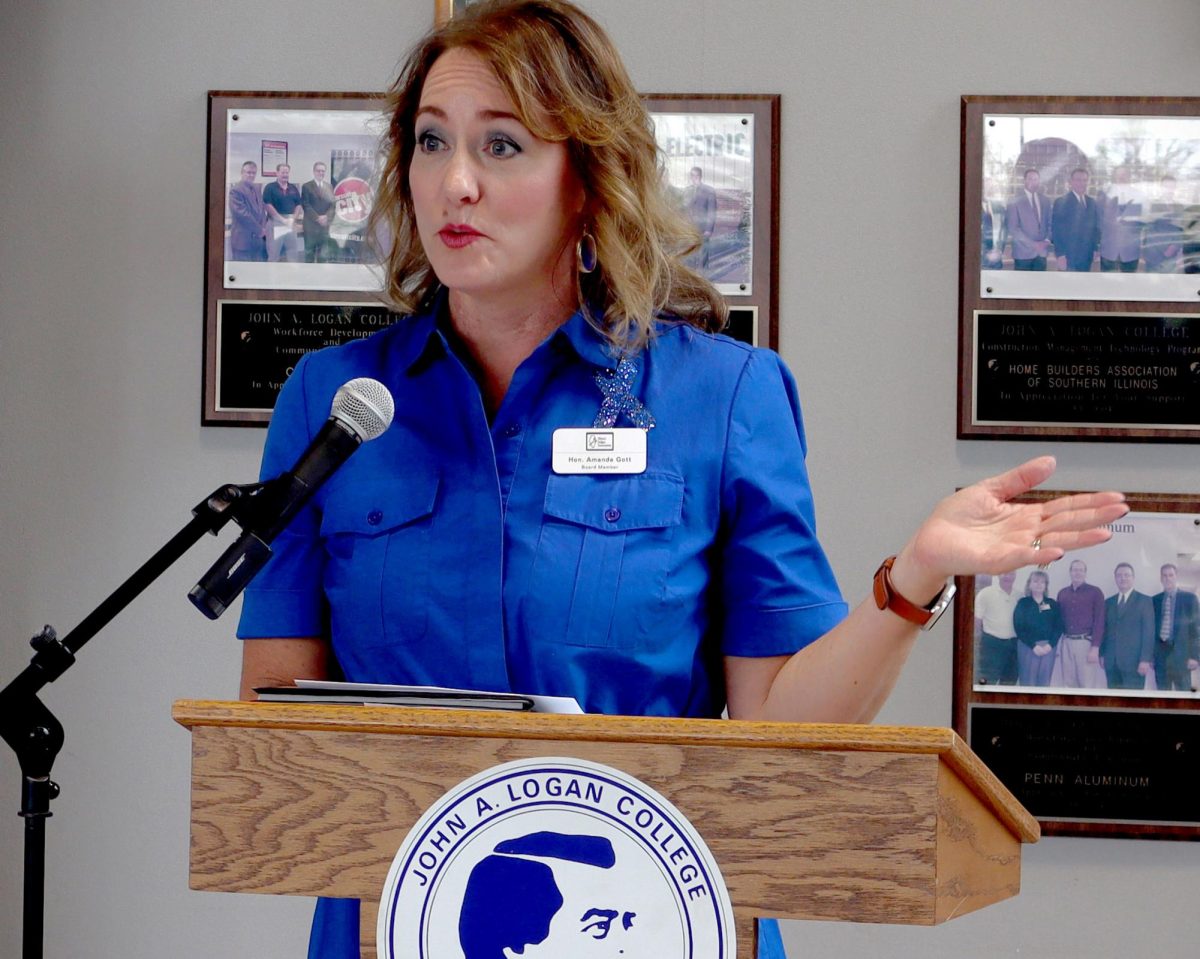 Judge Amanda Byassee Gott speaks during a child abuse prevention event April 2 at John A. Logan College. Gott is an at-large circuit judge in Illinois’ 1st Judicial Circuit and serves on the Illinois Judges Association board of directors.